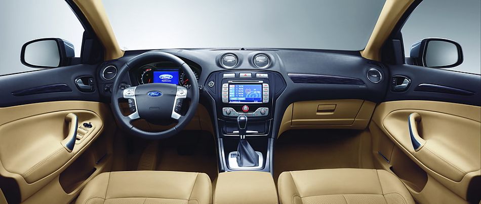 蒙迪欧致胜至尊型