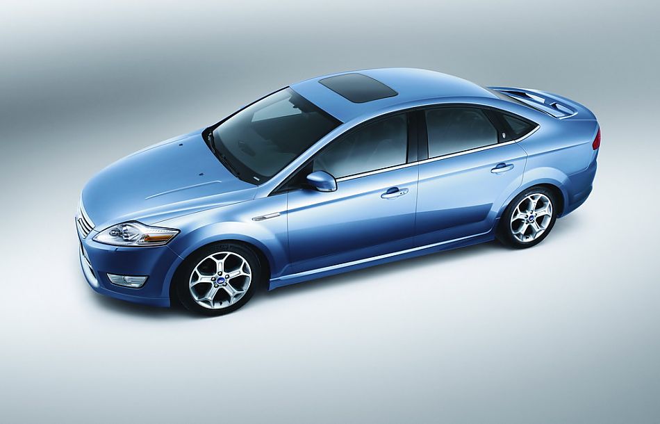 蒙迪欧致胜豪华运动型导航版