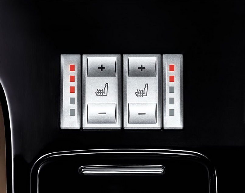 图为蒙迪欧-致胜内饰及细节