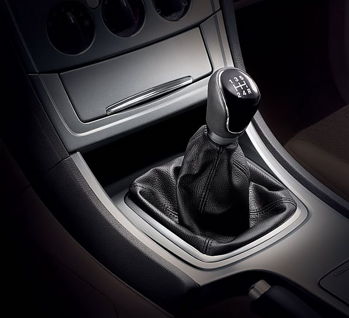 图为蒙迪欧-致胜内饰及细节