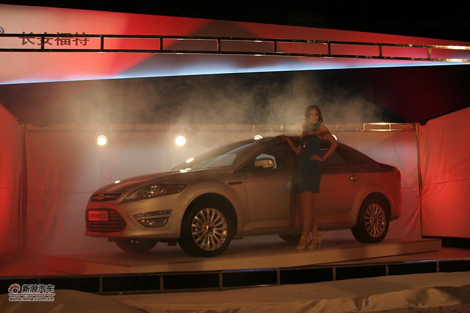 2011款蒙迪欧致胜上市图