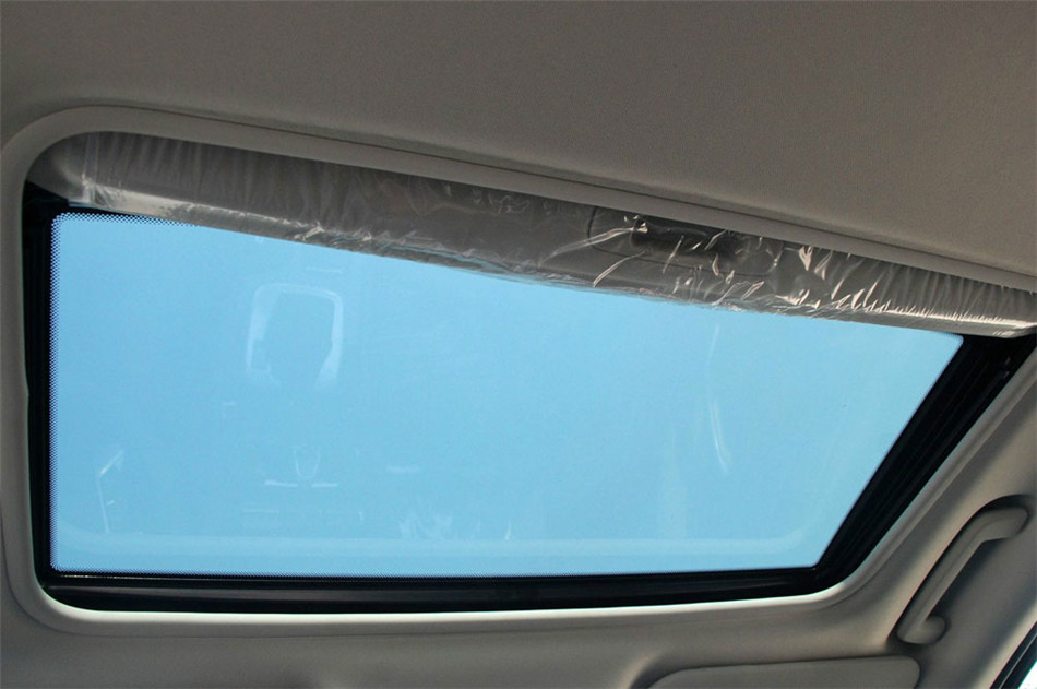 2011款 2.3L AT 豪华型 座椅空间