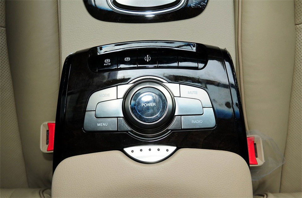 2012款 2.8L AT CW600标准版