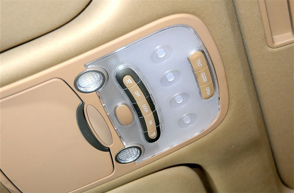 2012款 2.8L AT CW600标准版