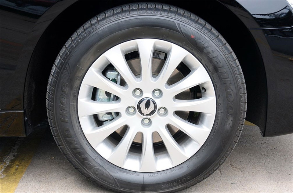 2012款 2.8L AT CW600标准版