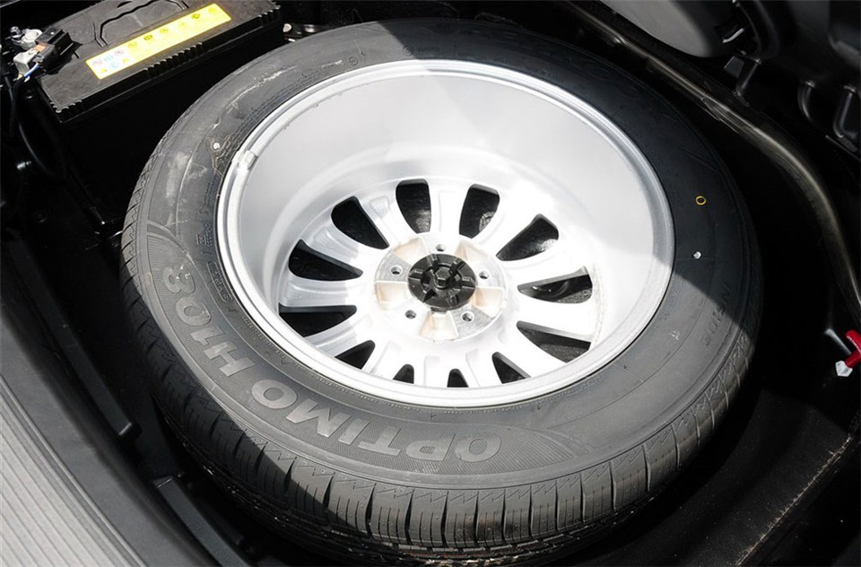 2012款 2.8L AT CW600标准版