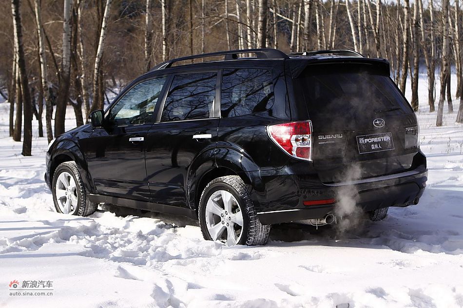 2011款斯巴鲁森林人外观