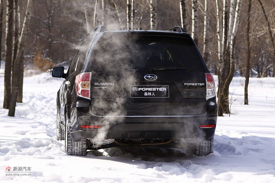 2011款斯巴鲁森林人外观