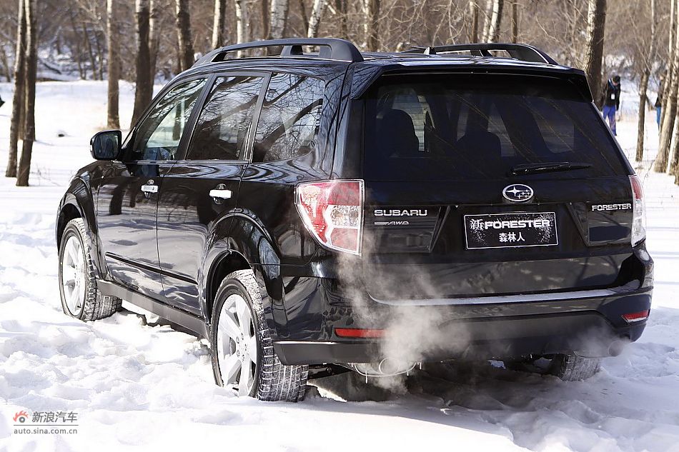 2011款斯巴鲁森林人外观