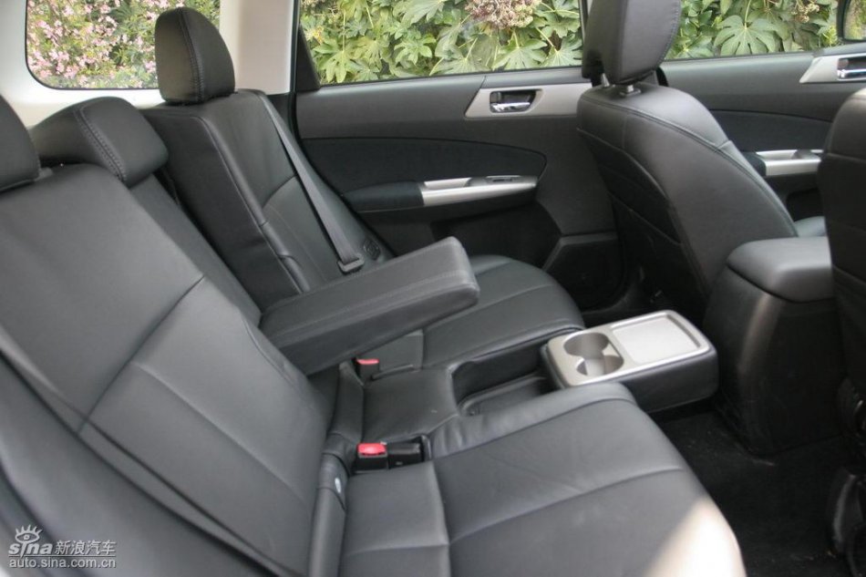 森林人2.5XS内饰及细节