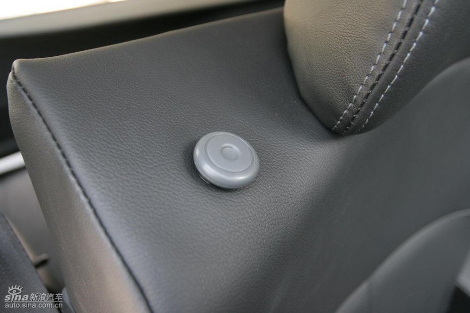 森林人2.5XS内饰及细节