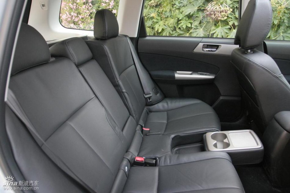 森林人2.5XS内饰及细节