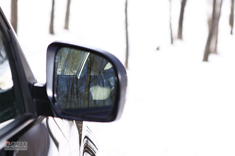 2011款斯巴鲁森林人外观