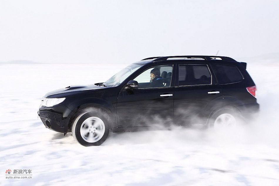 2011款斯巴鲁森林人冰雪试驾
