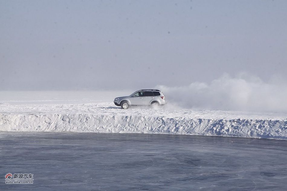2011款斯巴鲁森林人冰雪试驾