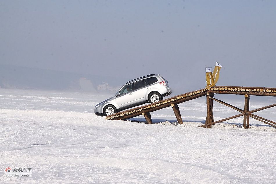 2011款斯巴鲁森林人冰雪试驾