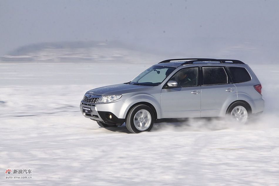 2011款斯巴鲁森林人冰雪试驾