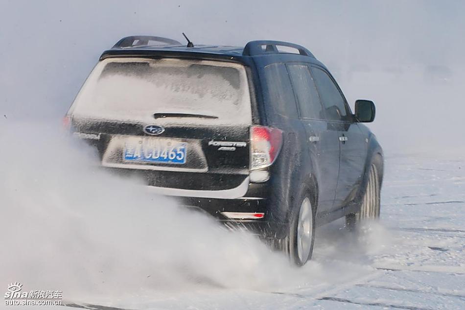 斯巴鲁2009全系车型冰雪体验