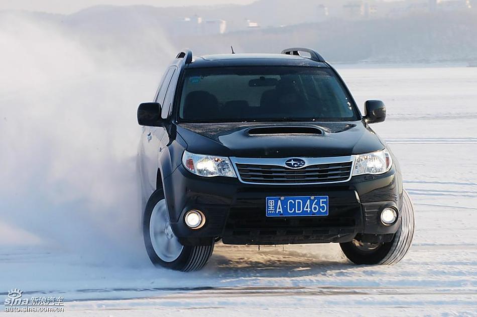 斯巴鲁2009全系车型冰雪体验