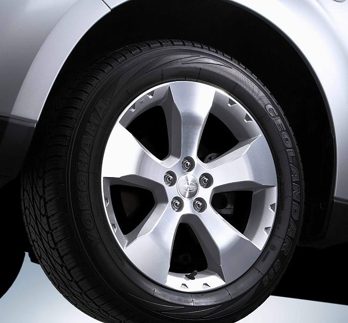 斯巴鲁新一代森林人轮胎