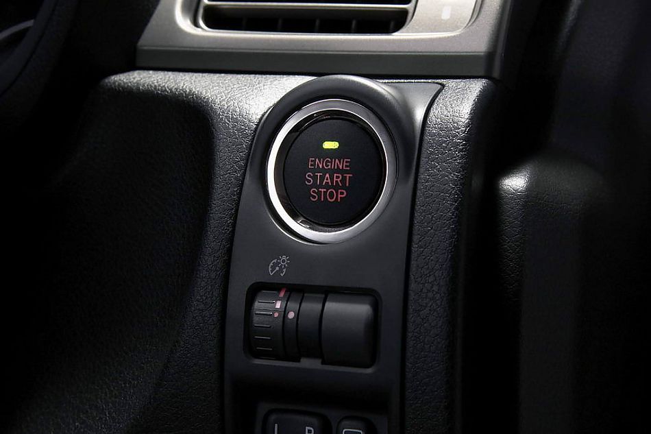 斯巴鲁新一代森林人内饰