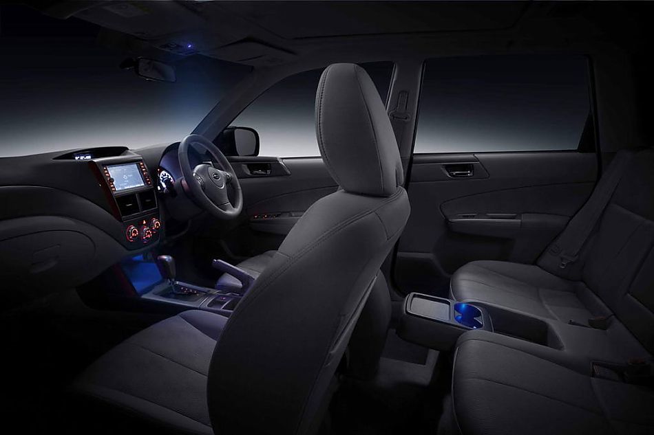 斯巴鲁新一代森林人内饰