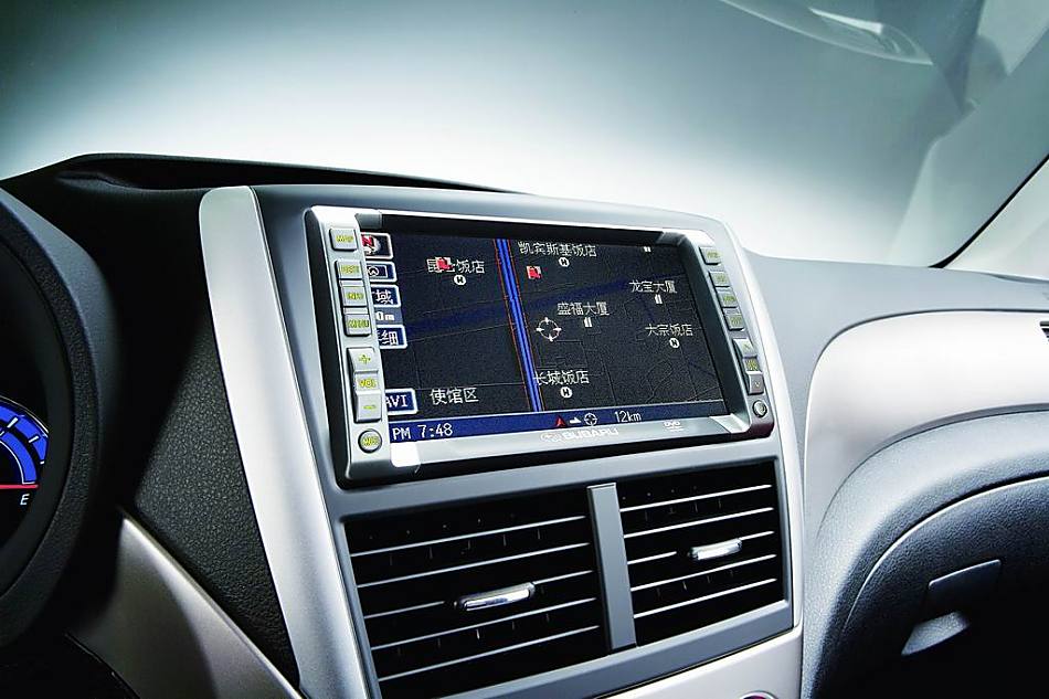 09款森林人内饰