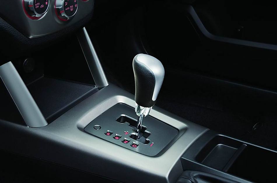 09款森林人内饰