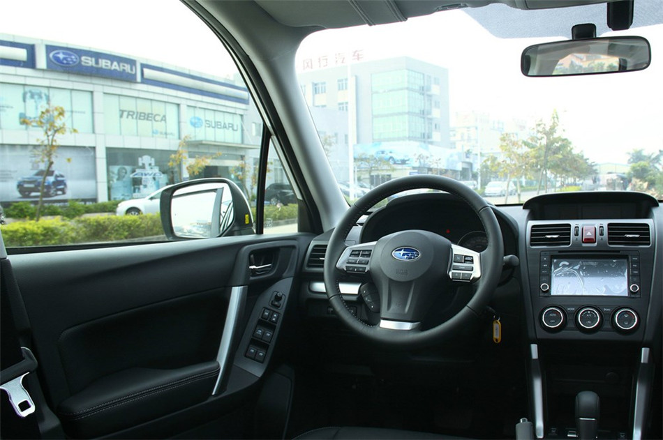 2013款 2.5L CVT 豪华导航版 内饰
