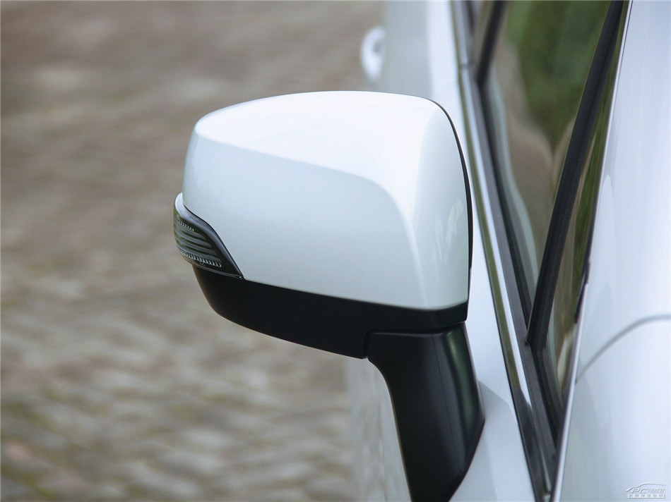 2013款 2.5L CVT 豪华导航版 其他