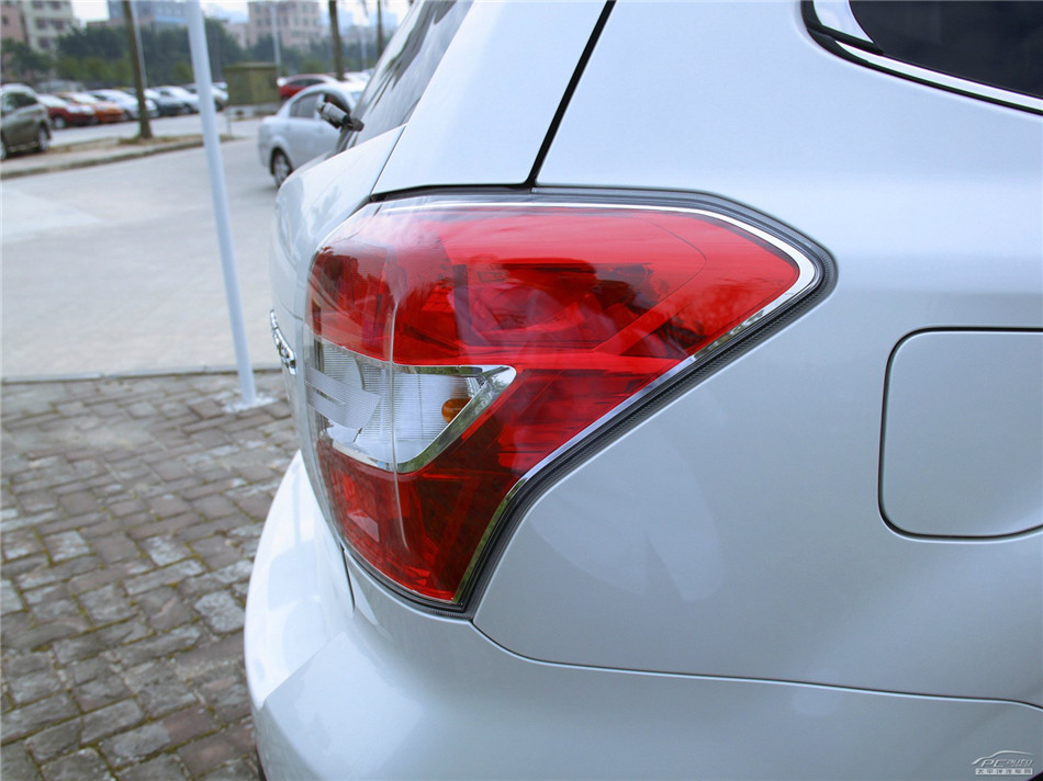 2013款 2.5L CVT 豪华导航版 其他