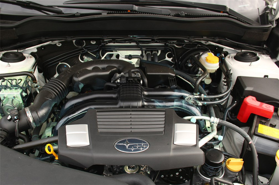 2013款 2.5L CVT 豪华导航版 引擎底盘