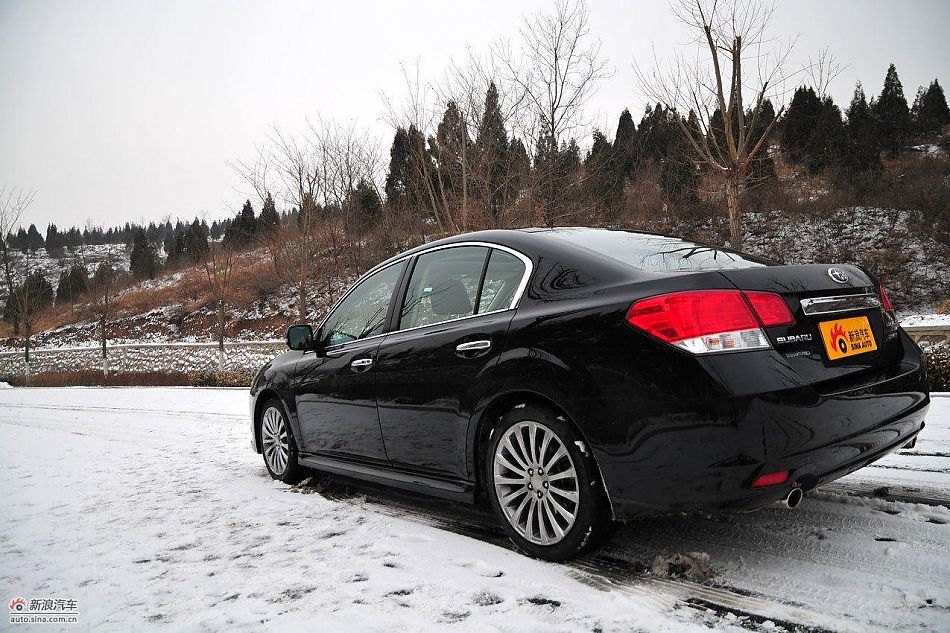 2010款新力狮2.5GT豪华版外观