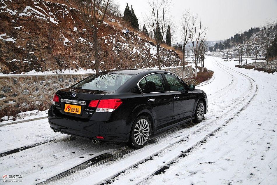 2010款新力狮2.5GT豪华版外观