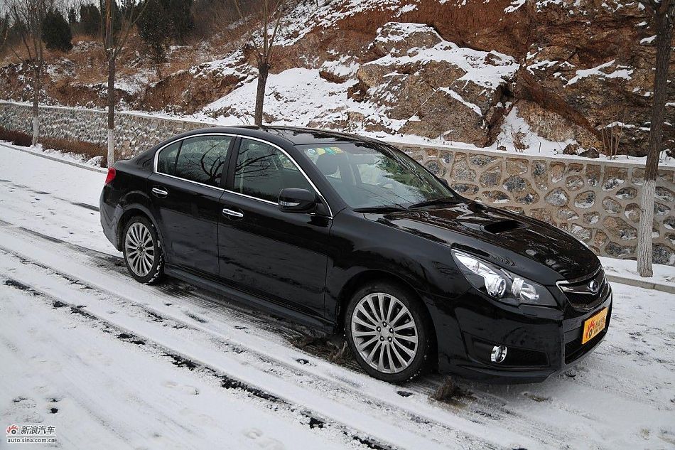 2010款新力狮2.5GT豪华版外观