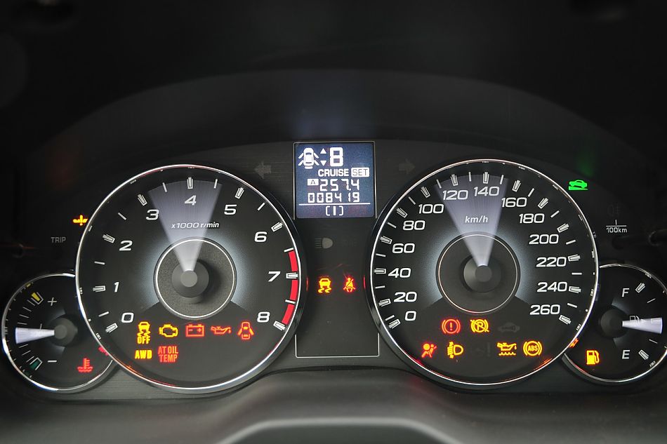 2010款新力狮2.5GT豪华版内饰