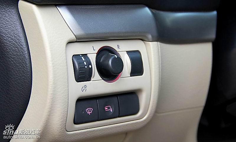 07款力狮旅行2.0R内饰