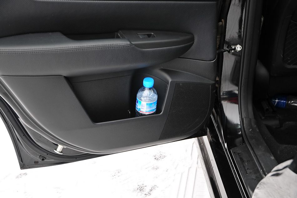 2010款新力狮2.5GT豪华版内饰