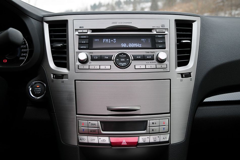 2010款新力狮2.5GT豪华版内饰