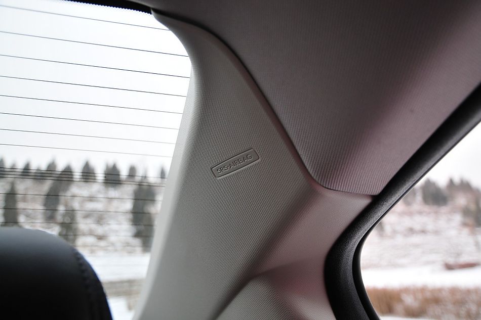 2010款新力狮2.5GT豪华版内饰