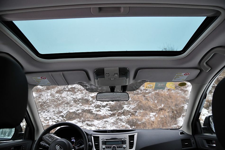 2010款新力狮2.5GT豪华版内饰