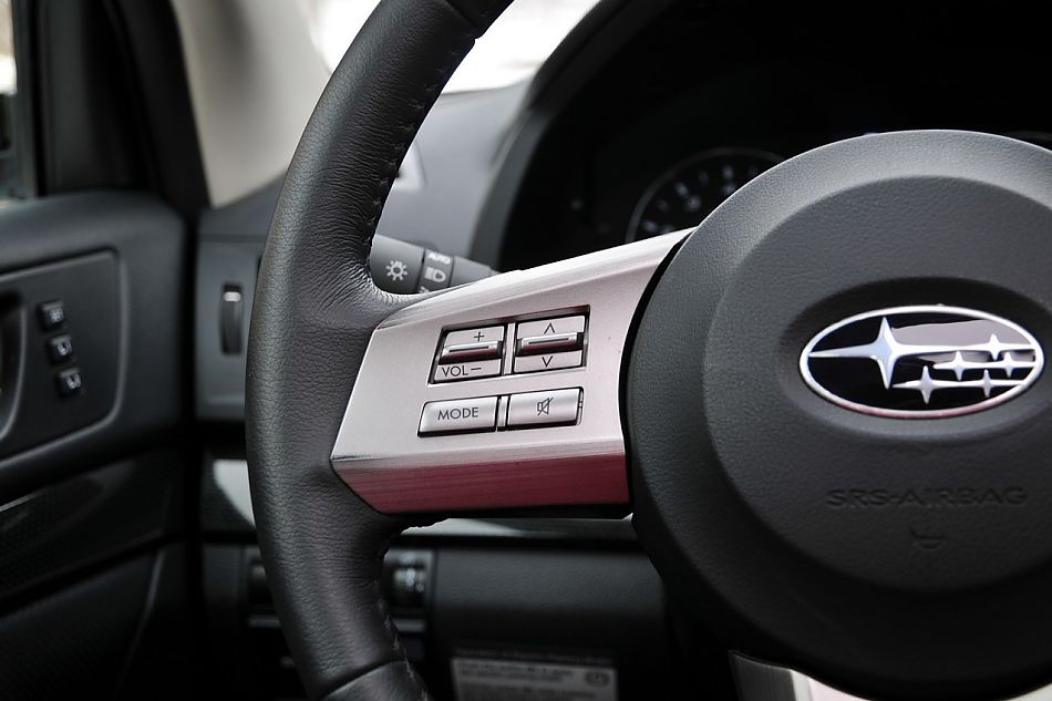 2010款新力狮2.5GT豪华版内饰