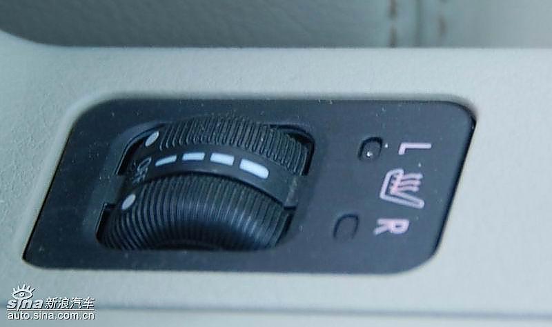 07款力狮旅行2.0R内饰