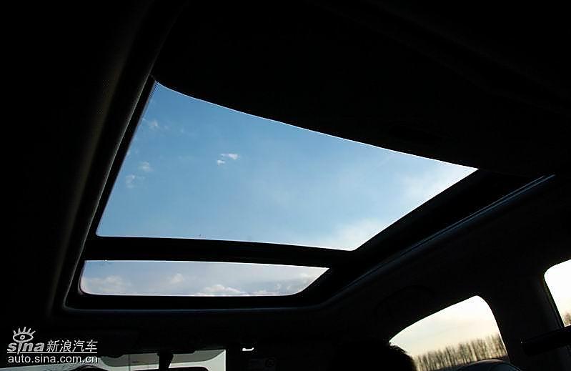 07款力狮旅行2.0R内饰