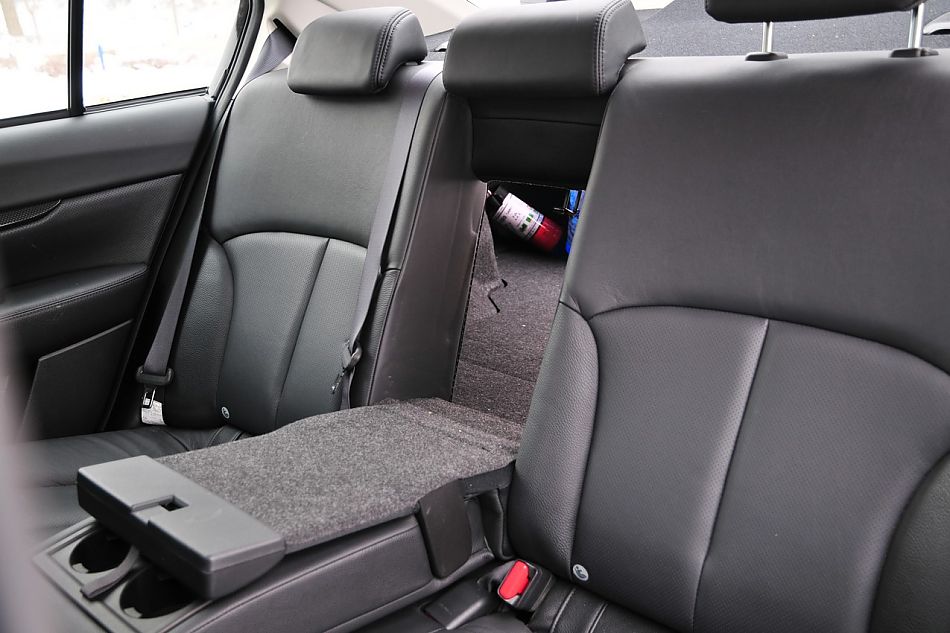 2010款新力狮2.5GT豪华版内饰