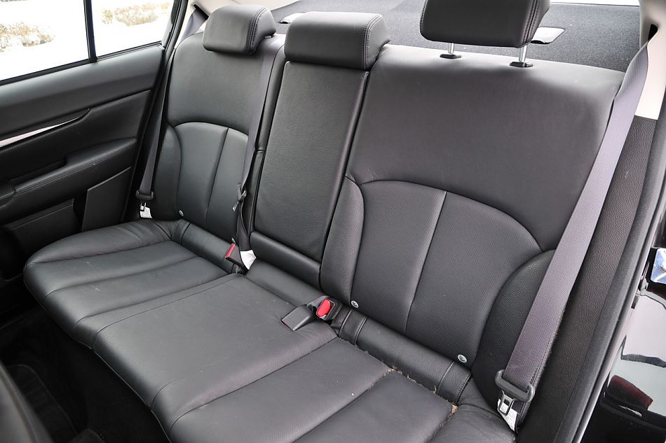 2010款新力狮2.5GT豪华版内饰