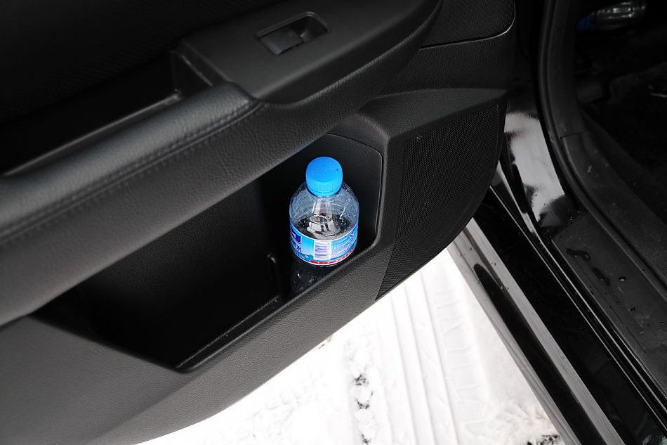 2010款新力狮2.5GT豪华版内饰