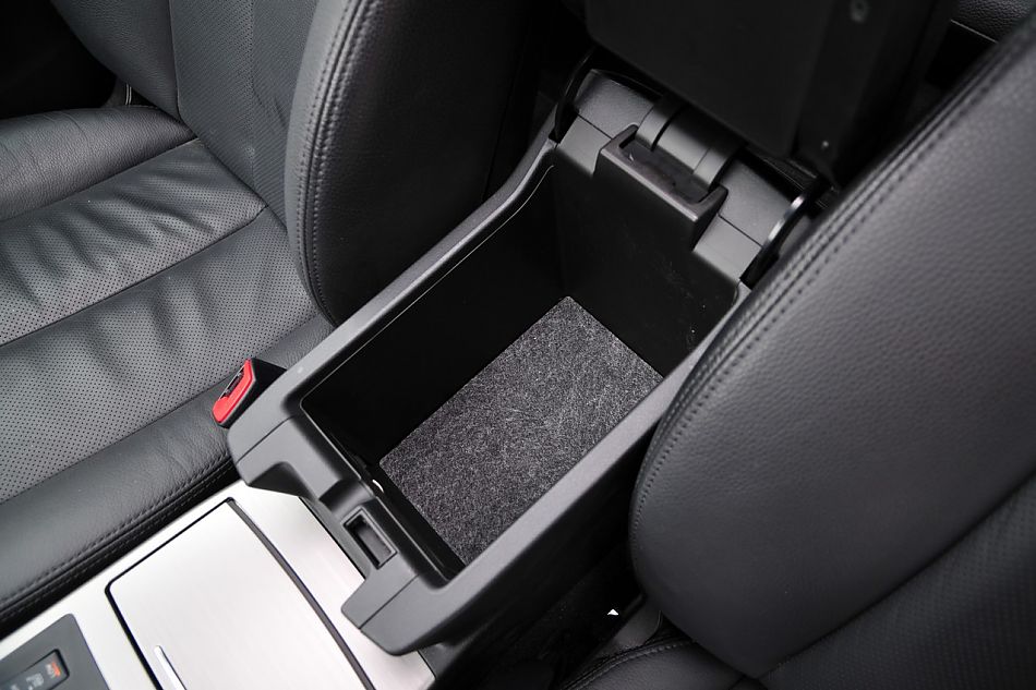 2010款新力狮2.5GT豪华版内饰