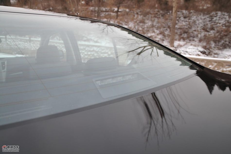 2010款新力狮2.5GT豪华版外观