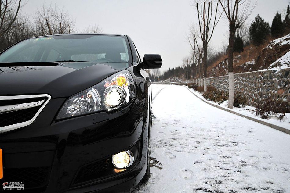 2010款新力狮2.5GT豪华版外观